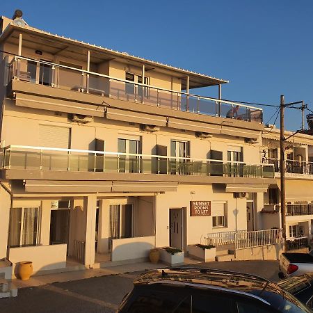 Sunset_Apartments Only 15 Meters From The Sea Neos Marmaras Eksteriør billede