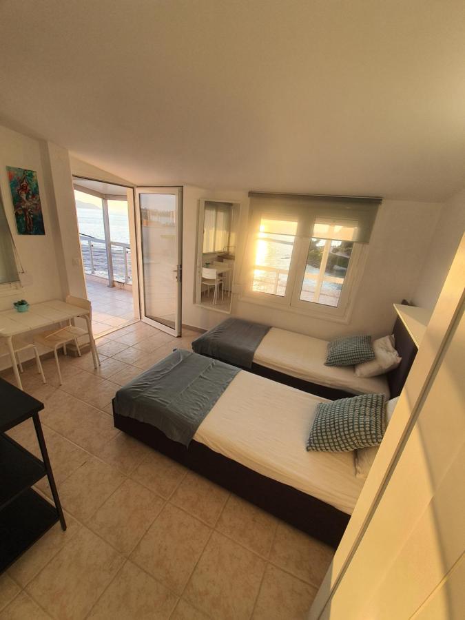 Sunset_Apartments Only 15 Meters From The Sea Neos Marmaras Eksteriør billede