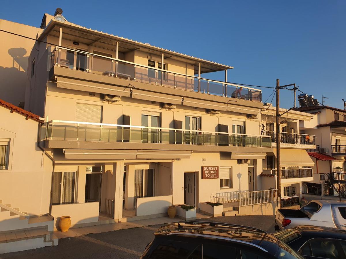 Sunset_Apartments Only 15 Meters From The Sea Neos Marmaras Eksteriør billede